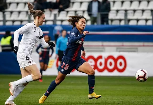  里昂女足四连冠创历史新纪录  